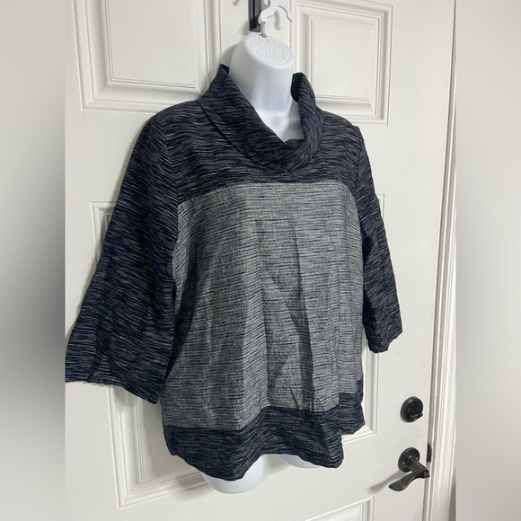 3- SAIA Two Tone Japanese Cowl Neck Blouse - Picture 2 of 8